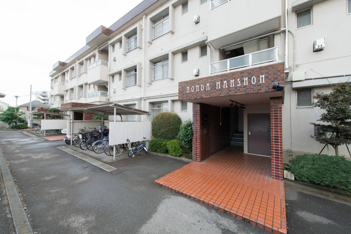 部屋づくりのプロ”と一緒に、 総額20万円分のDIY材料も付いた理想を